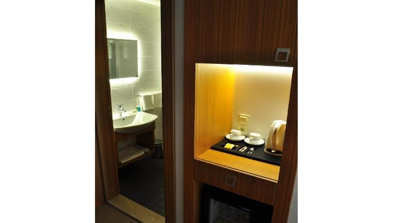 Ela Hotel Rezervasyon