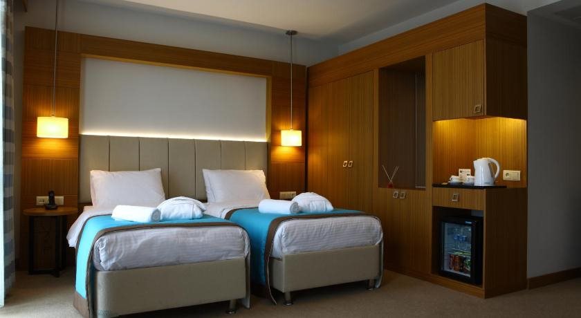 Ela Hotel Rezervasyon