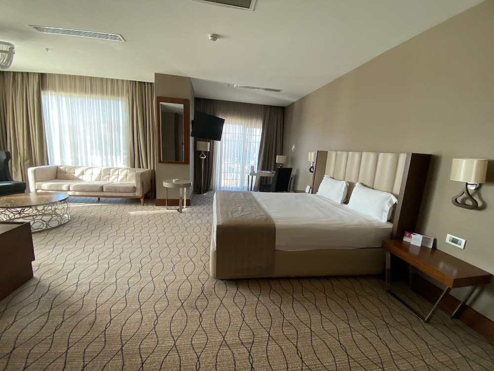 Ramada by Wyndham Sakarya Rezervasyon