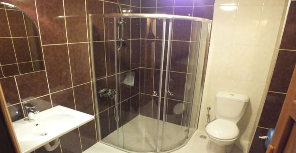 Yedigoller Hotel Rezervasyon