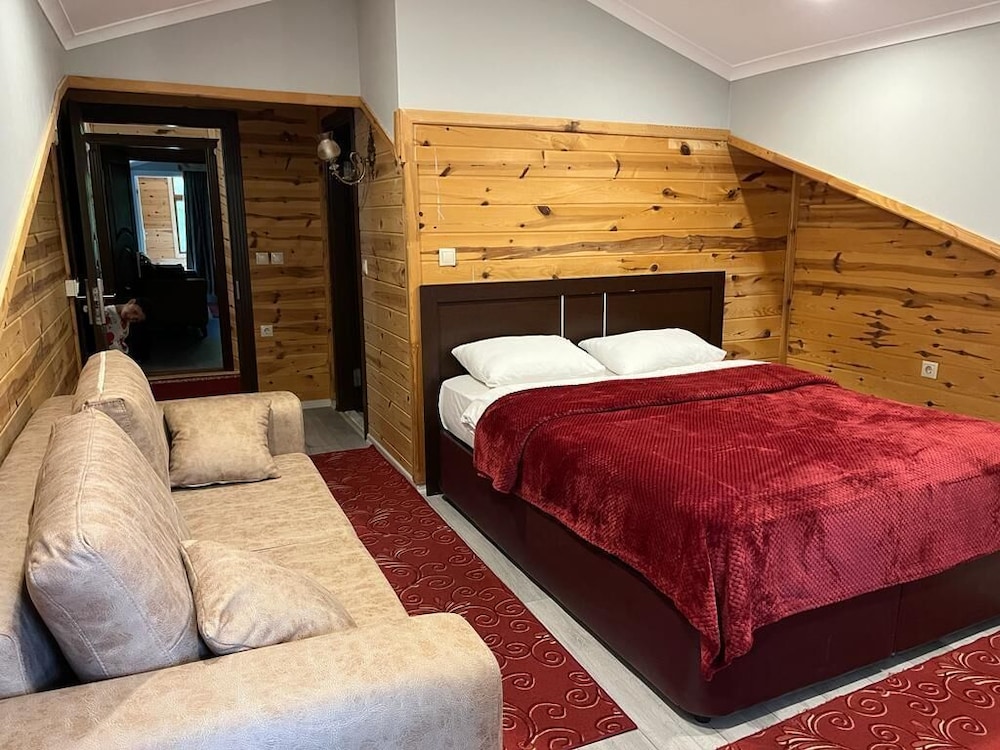 Yedigoller Hotel Rezervasyon