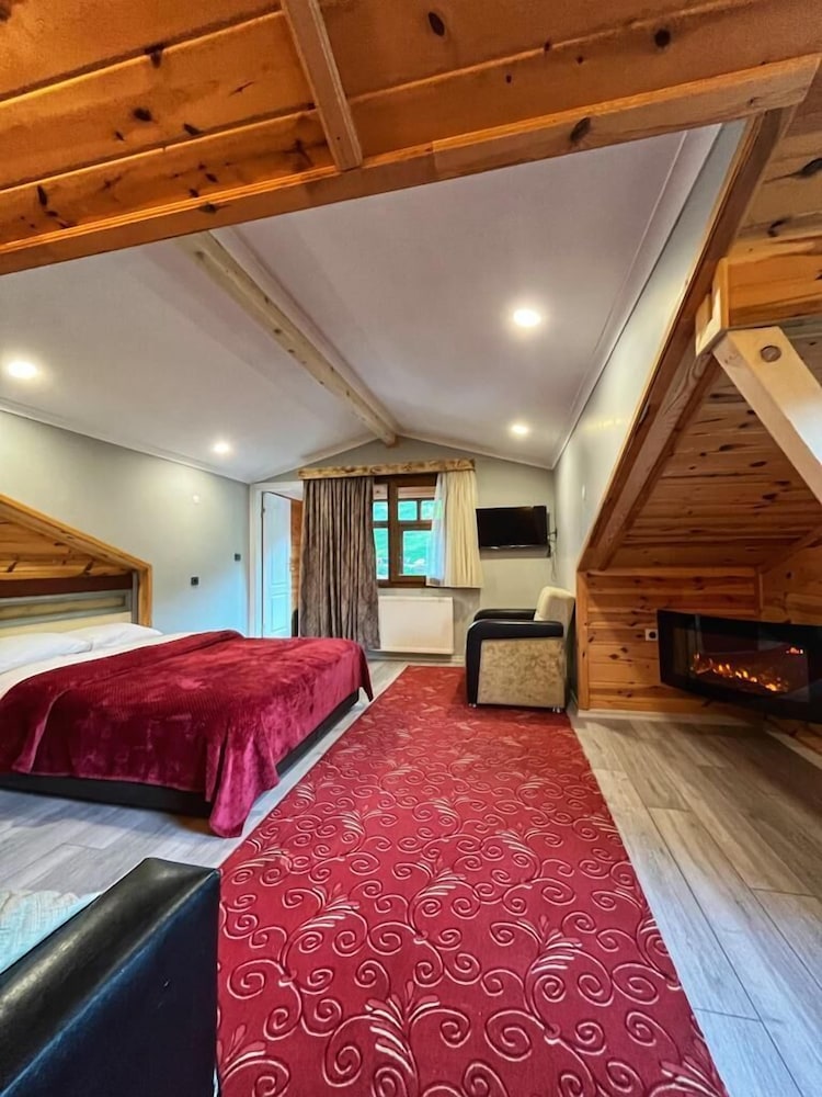 Yedigoller Hotel Rezervasyon