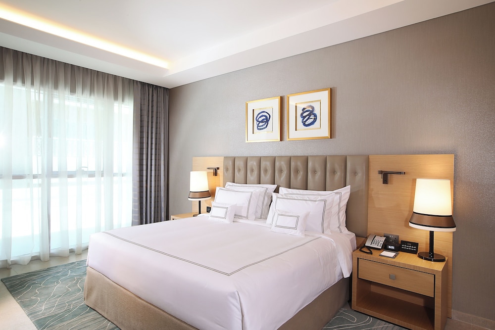 Grand Cosmopolitan Hotel Rezervasyon