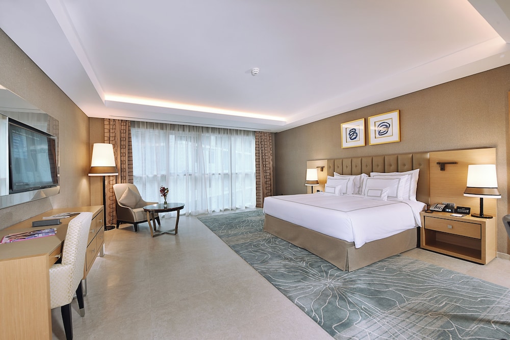 Grand Cosmopolitan Hotel Rezervasyon