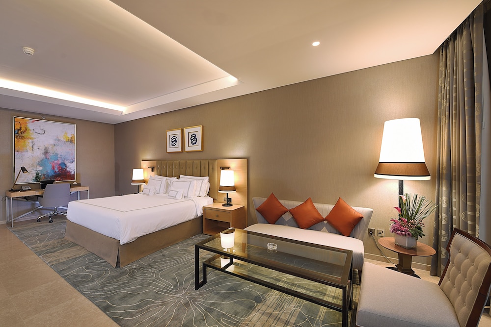 Grand Cosmopolitan Hotel Rezervasyon