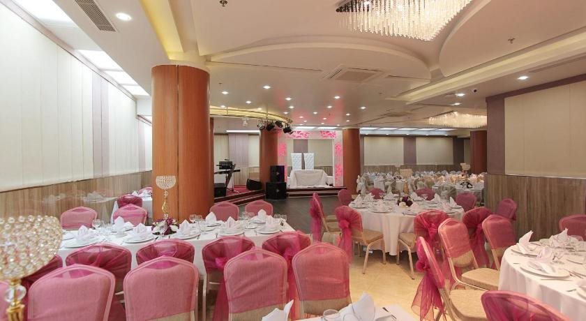 Forum Suite Hotel Rezervasyon