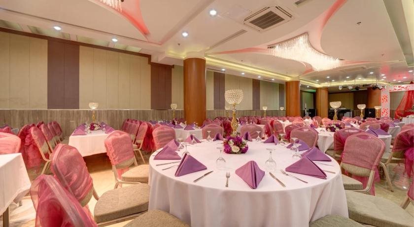 Forum Suite Hotel Rezervasyon