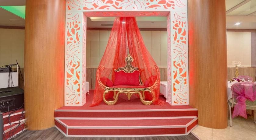 Forum Suite Hotel Rezervasyon