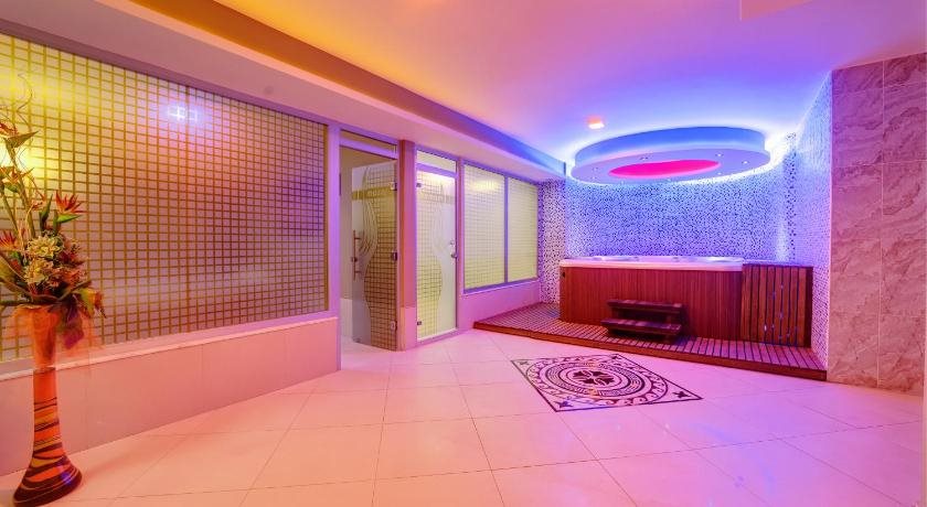 Forum Suite Hotel Rezervasyon