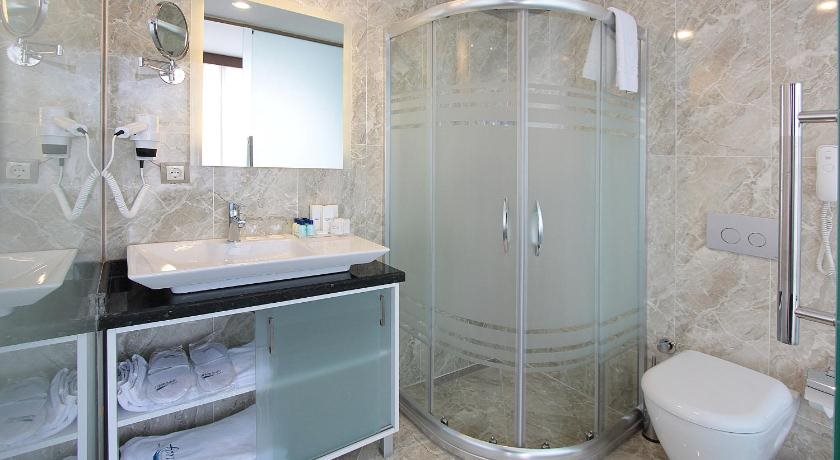 Forum Suite Hotel Rezervasyon