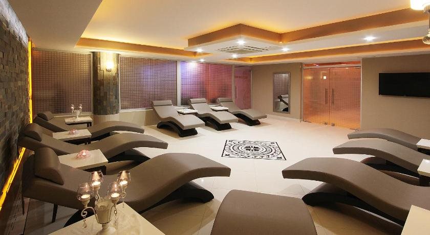 Forum Suite Hotel Rezervasyon