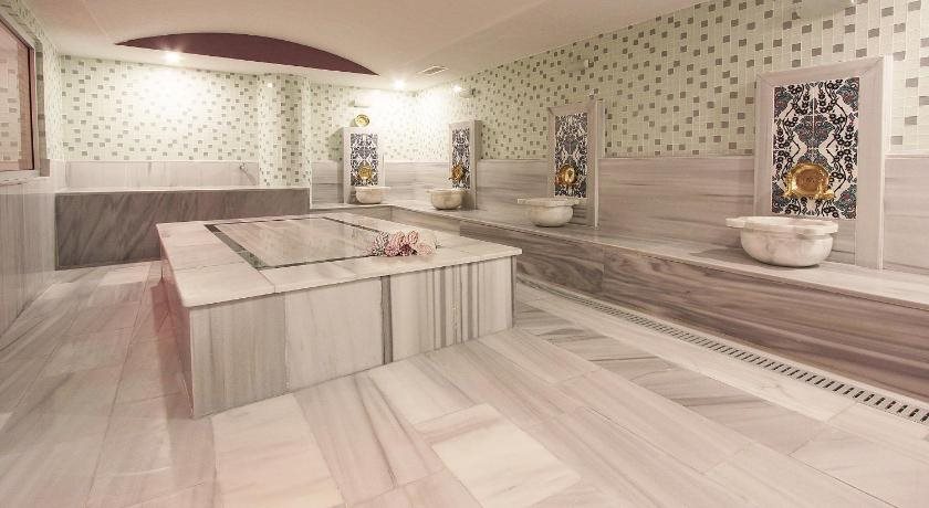 Forum Suite Hotel Rezervasyon