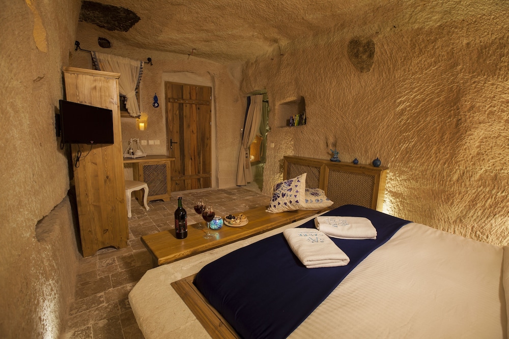 Azure Cave Suites Rezervasyon