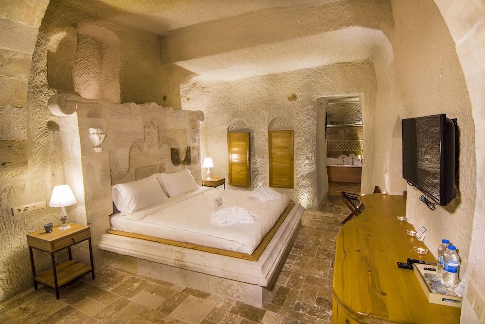 Azure Cave Suites Rezervasyon