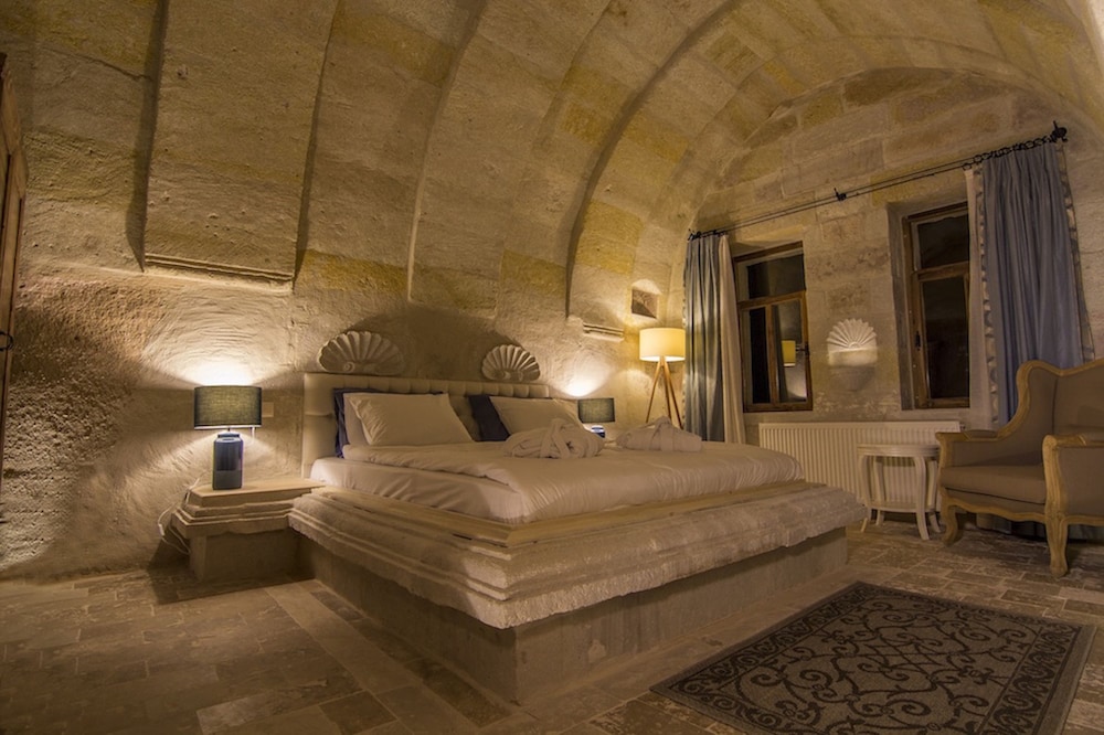 Azure Cave Suites Rezervasyon