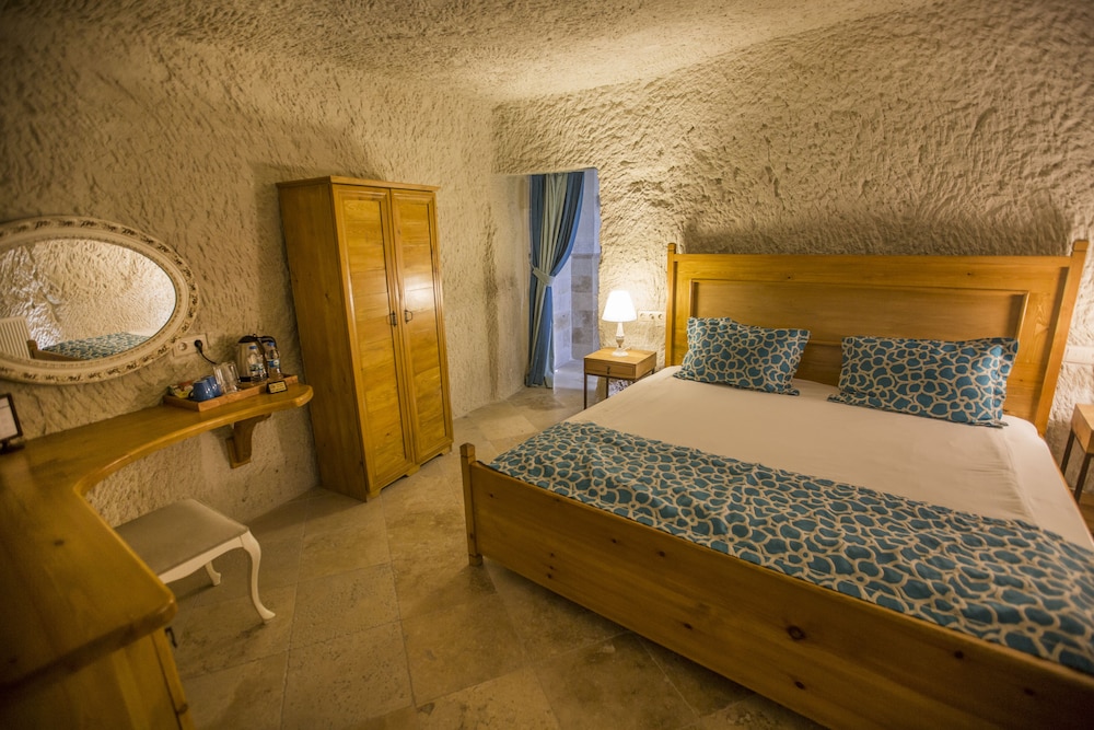 Azure Cave Suites Rezervasyon