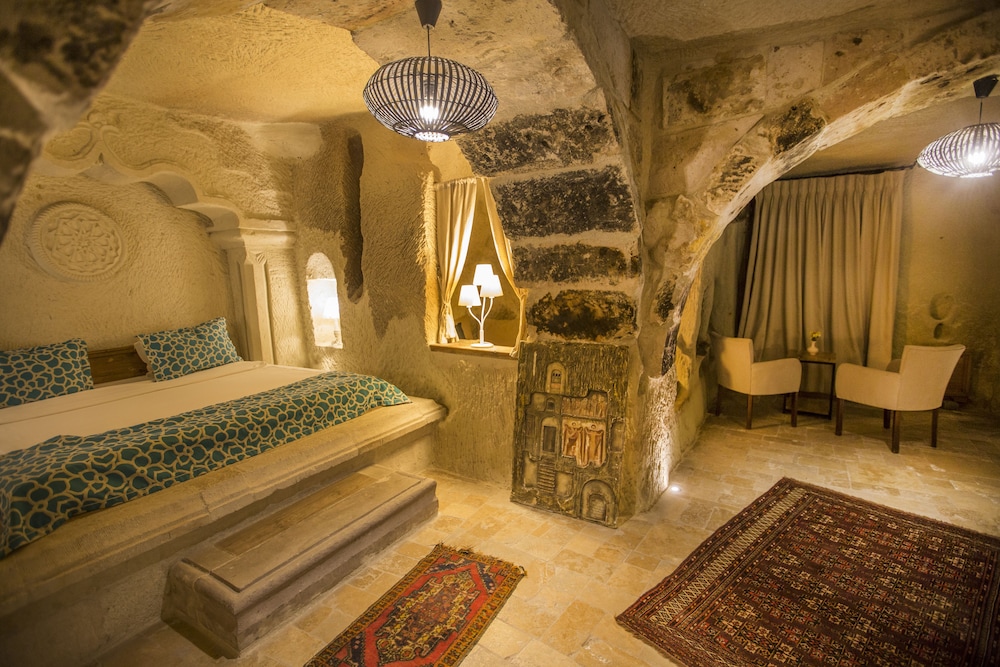 Azure Cave Suites Rezervasyon