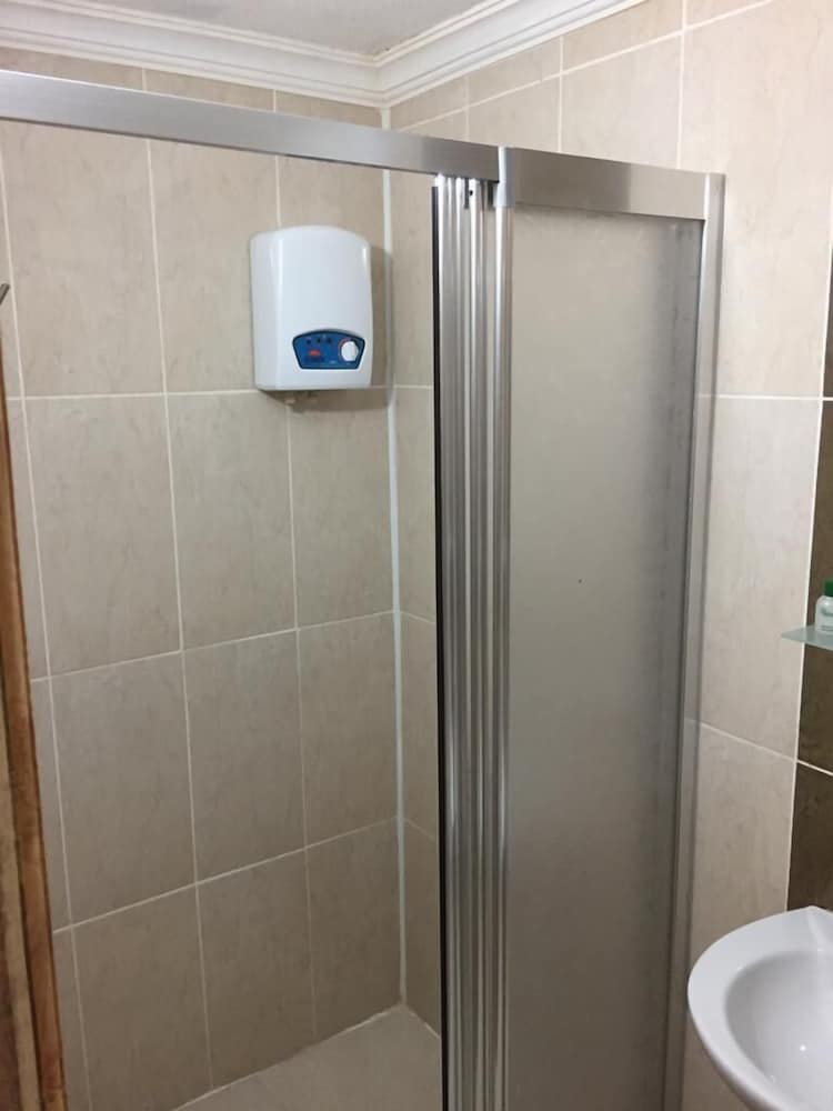 Naliya Otel Restaurant Rezervasyon