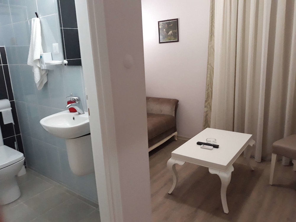 Burhaniye Merkez Otel Rezervasyon
