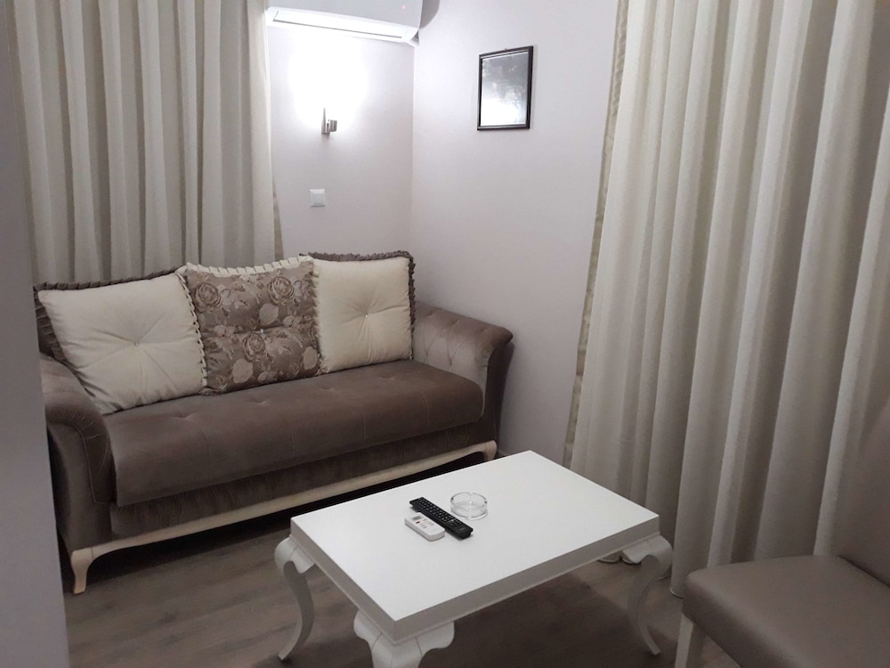 Burhaniye Merkez Otel Rezervasyon