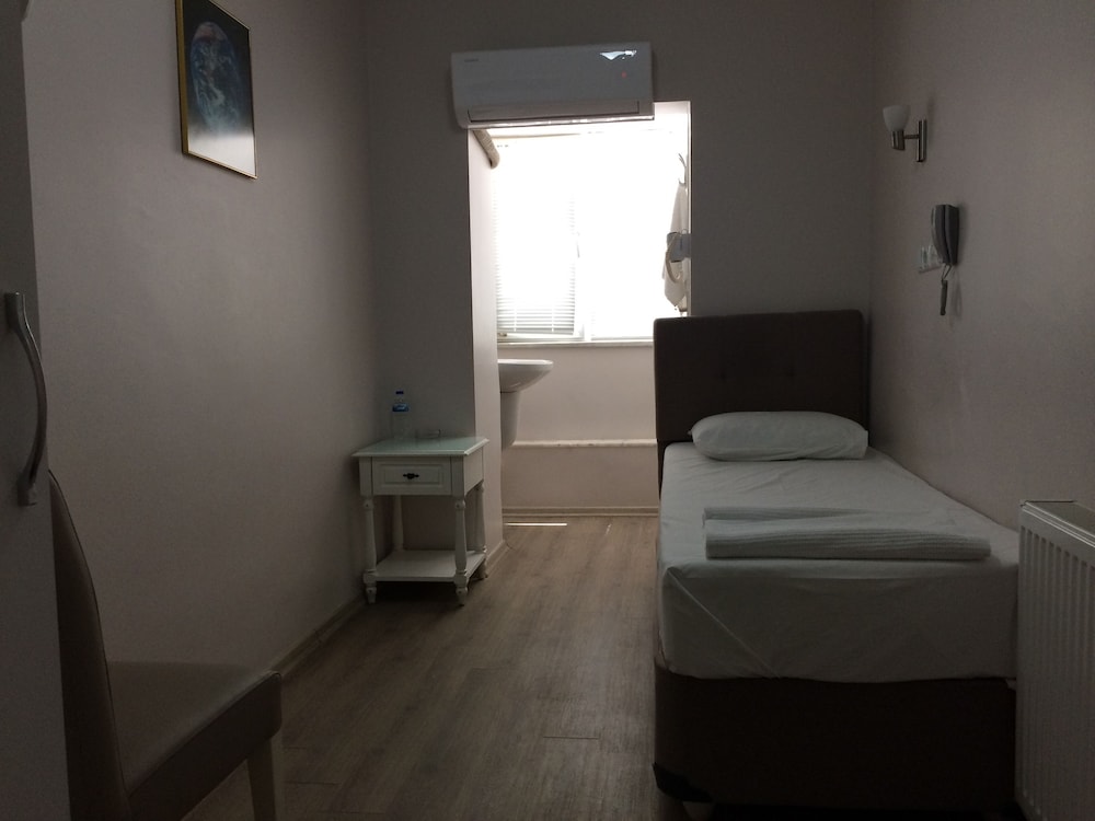 Burhaniye Merkez Otel Rezervasyon