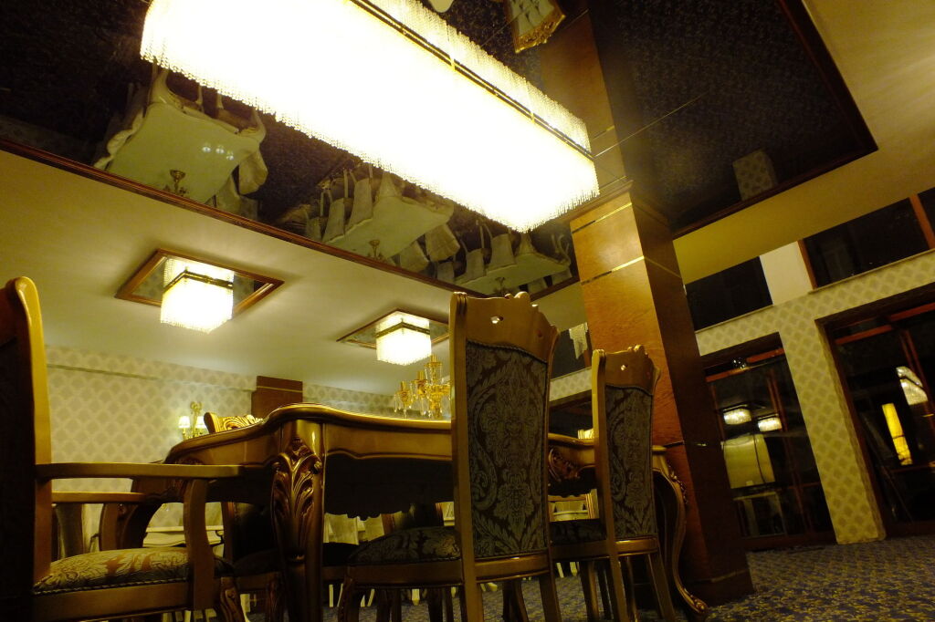 Real King Suit Hotel Rezervasyon