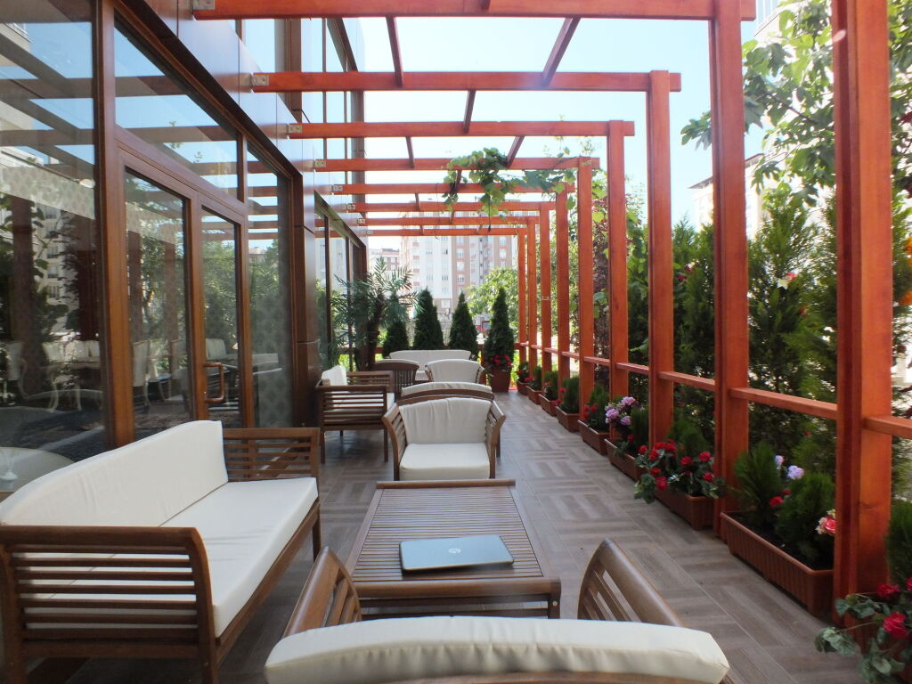 Real King Suit Hotel Rezervasyon