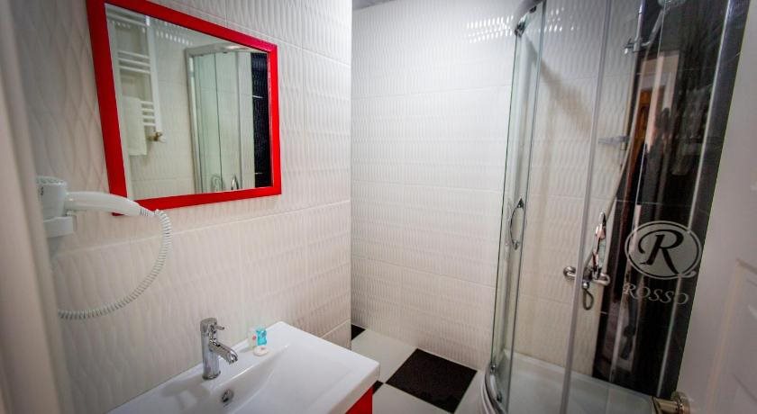Rosso Hotel Rezervasyon