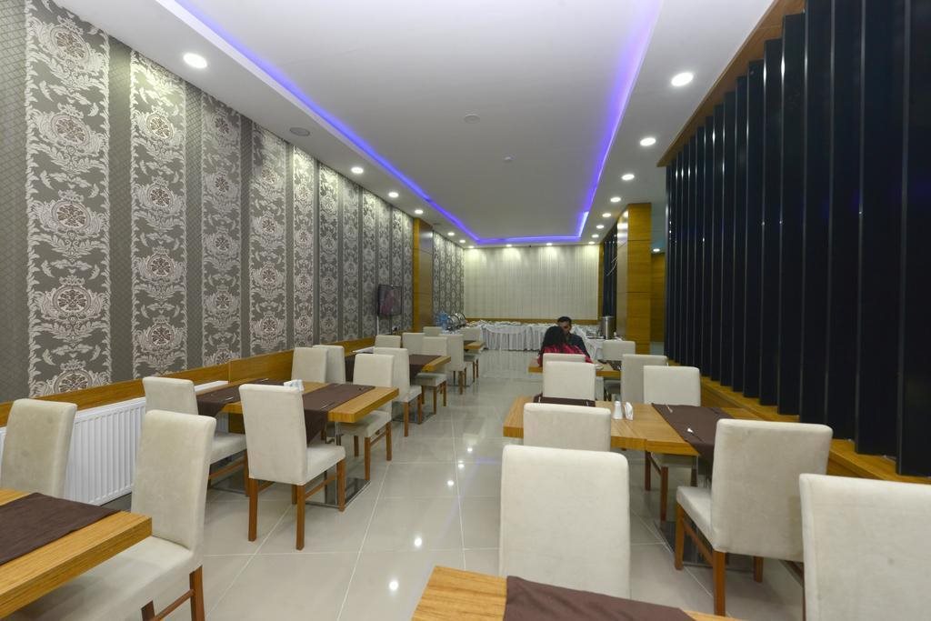 Grand Surmely Business Hotel Rezervasyon