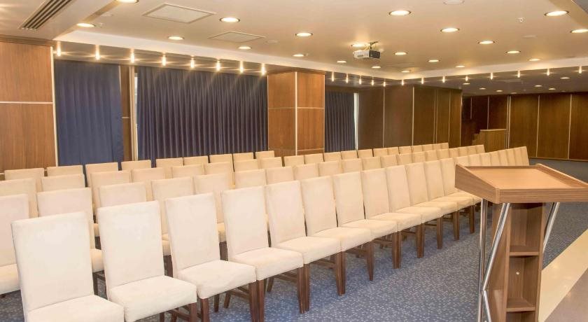 Özgöbek Ronesans Hotel De Luxe Rezervasyon