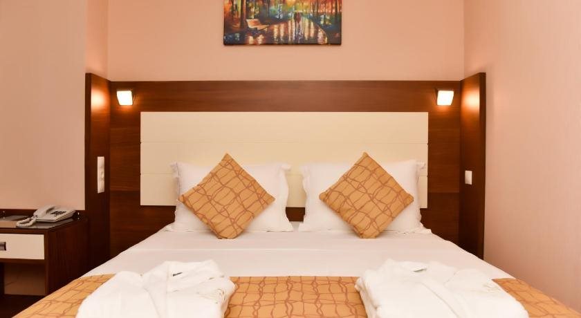 Özgöbek Ronesans Hotel De Luxe Rezervasyon