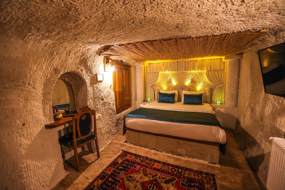 Nar Cave House Rezervasyon
