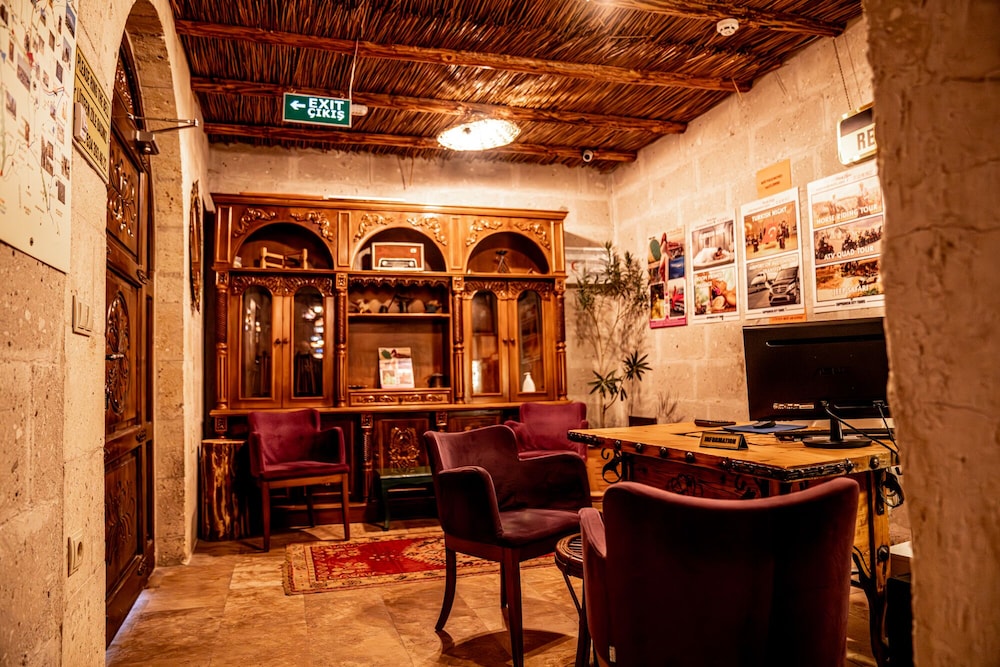 Nar Cave House Rezervasyon