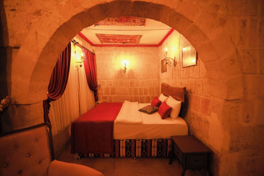 Nar Cave House Rezervasyon