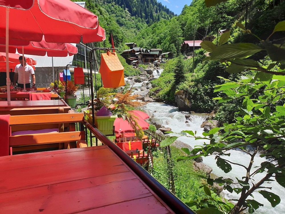 Ayder Avusor Butik Hotel Rezervasyon