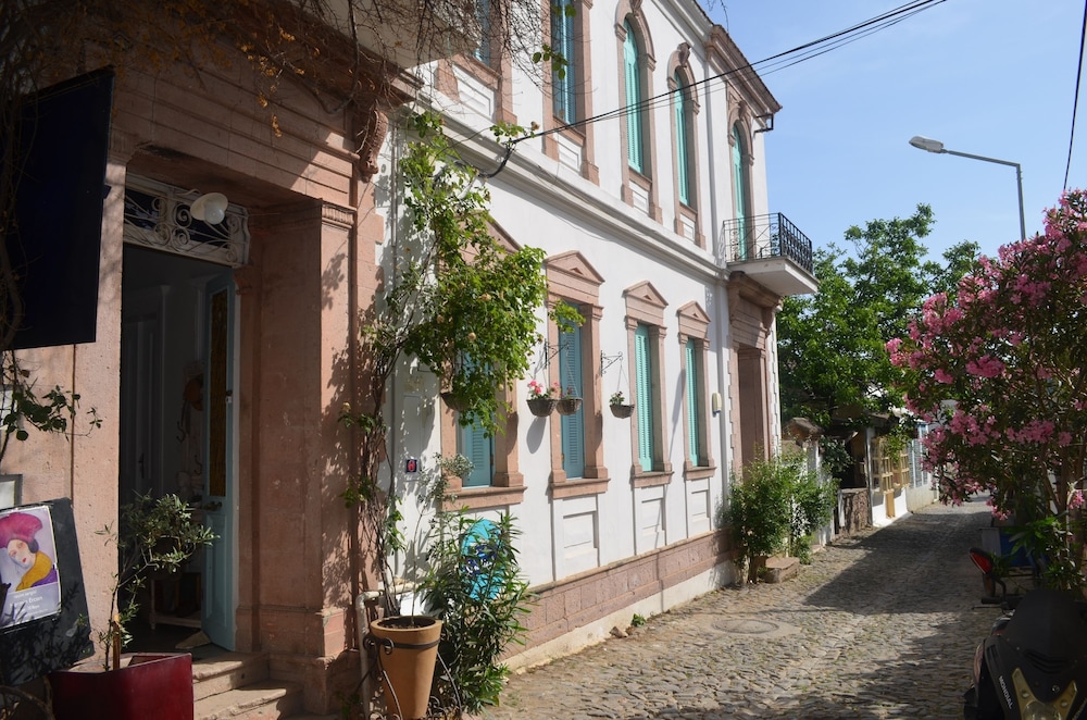 Son Vapur Kuleli Konukevi Rezervasyon