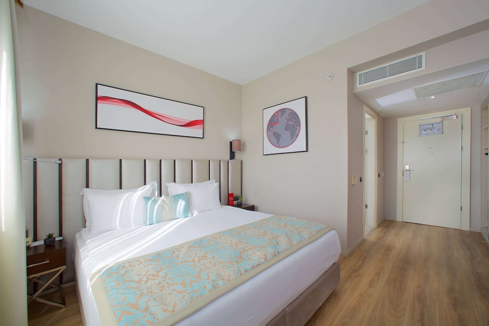 Ramada by Wyndham Soma Rezervasyon