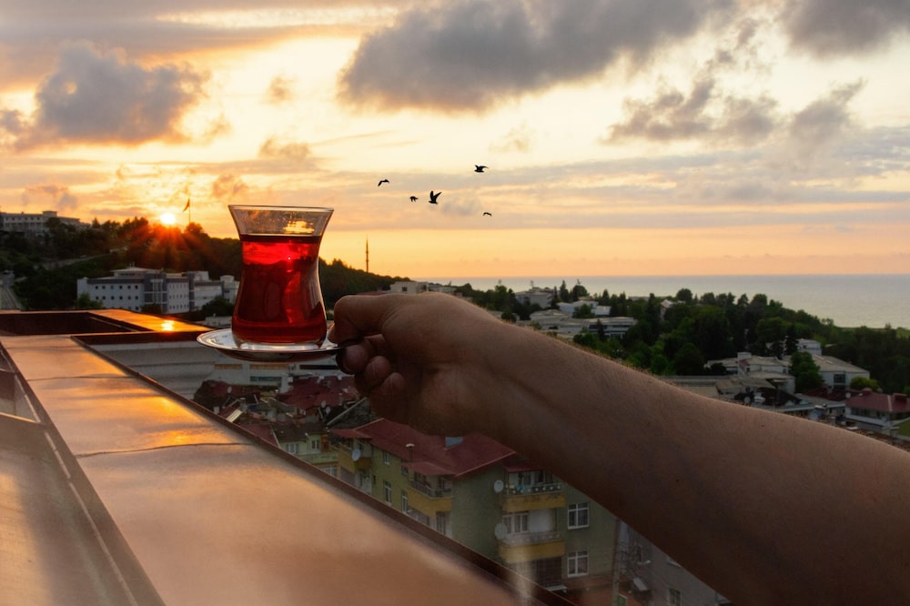 White House Hotel Rezervasyon