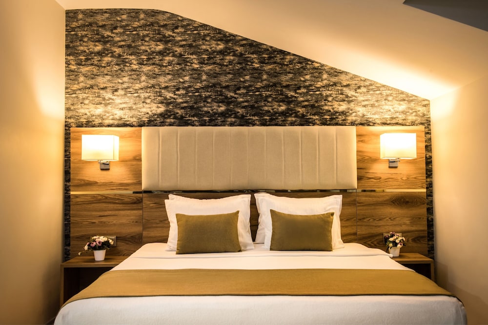 White House Hotel Rezervasyon