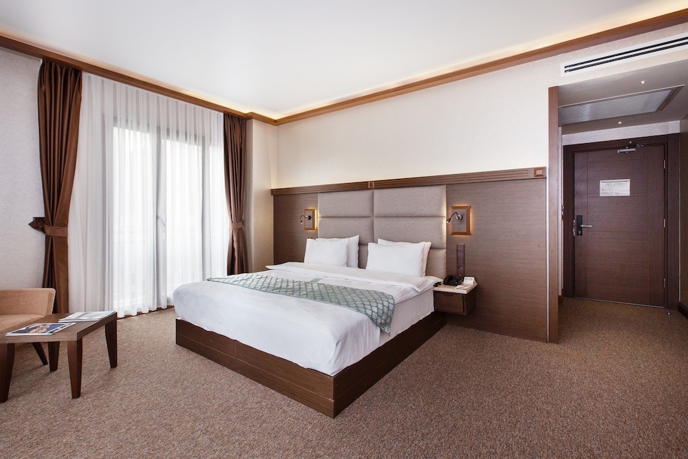 Sera Lake Resort Rezervasyon