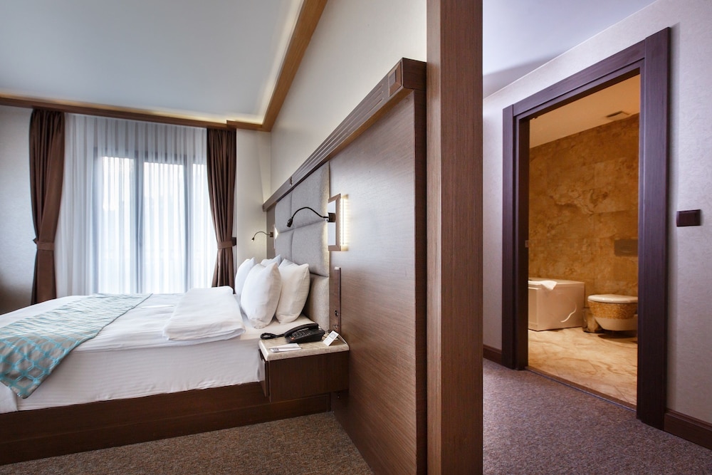 Sera Lake Resort Rezervasyon