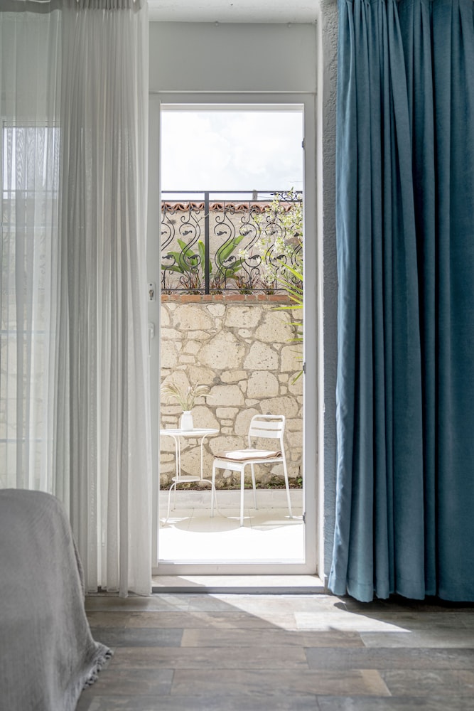 Sandal Alacati Rezervasyon