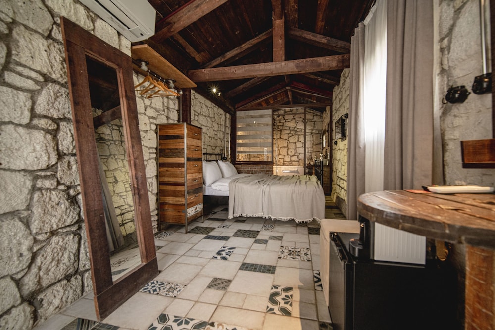 Sandal Alacati Rezervasyon