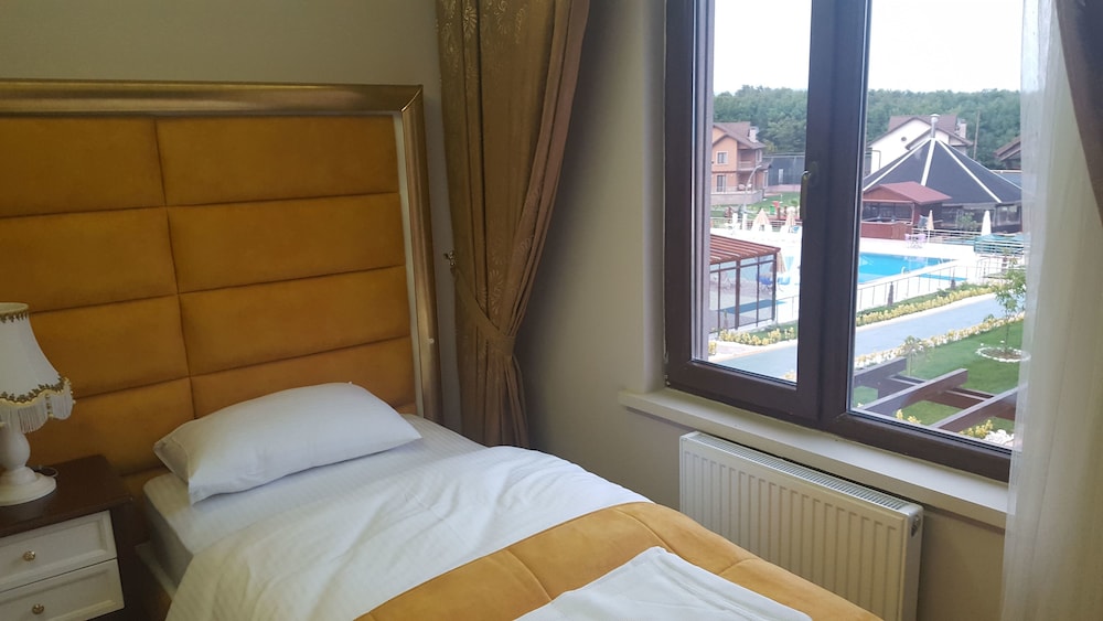 Crystal Continental Rezervasyon