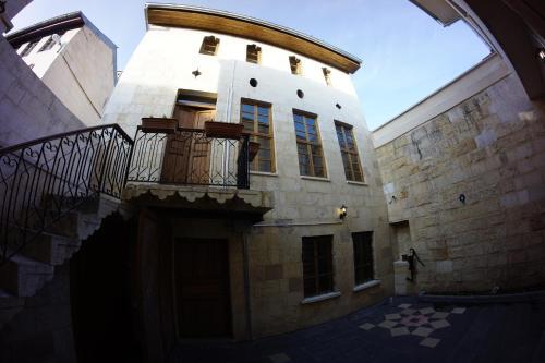 Efebey Konağı Butik Otel Rezervasyon