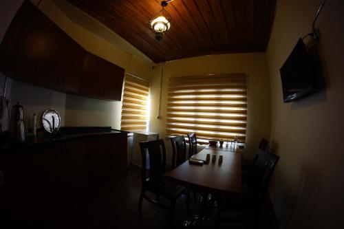 Efebey Konağı Butik Otel Rezervasyon