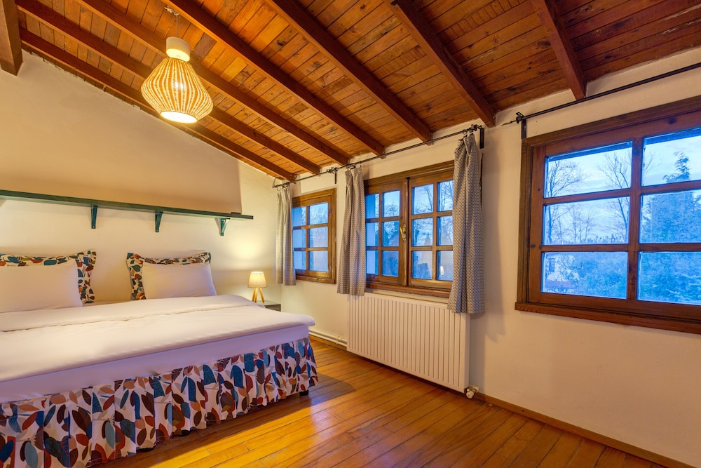 Beta Home Lake House Rezervasyon