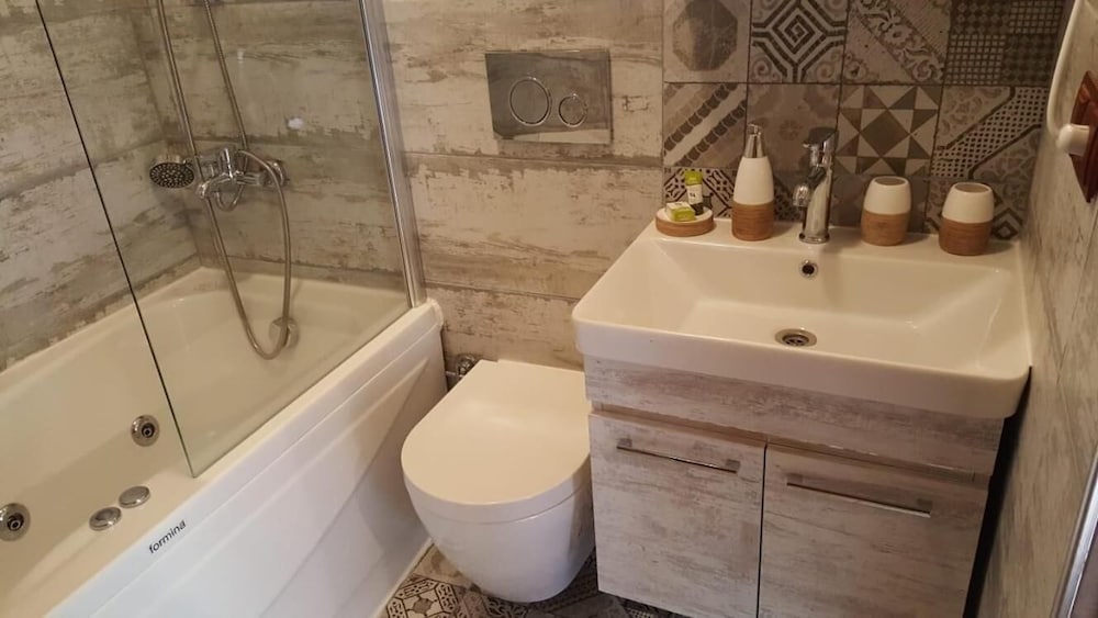 Abant Bahçeli Köşk Rezervasyon