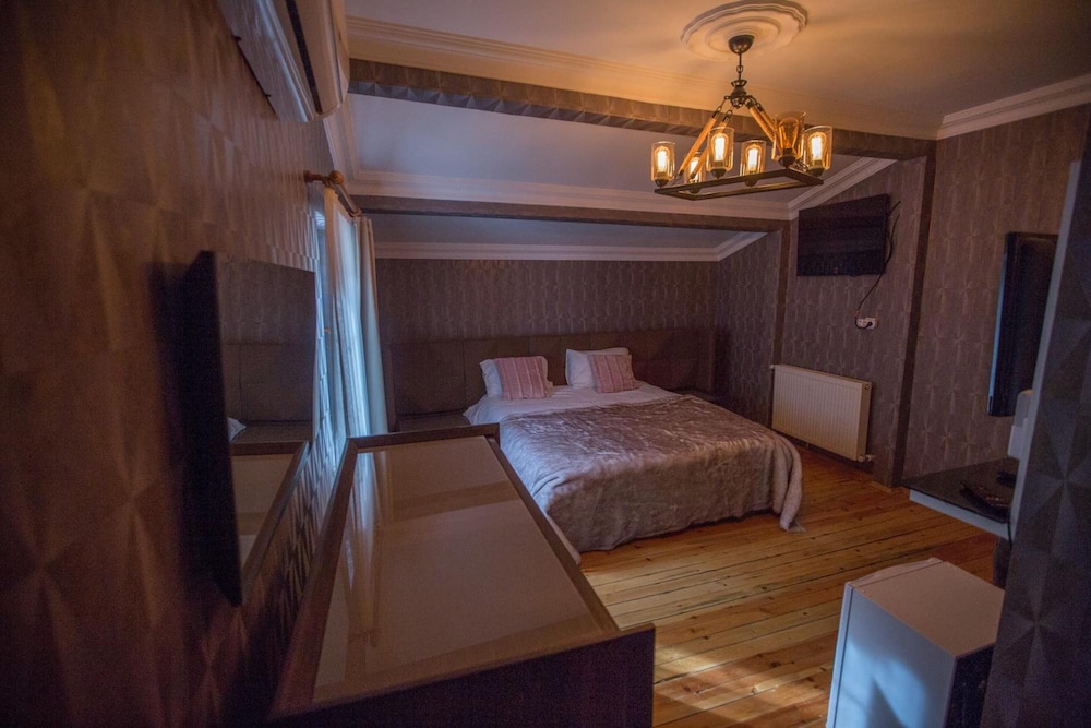 Abant Bahçeli Köşk Rezervasyon