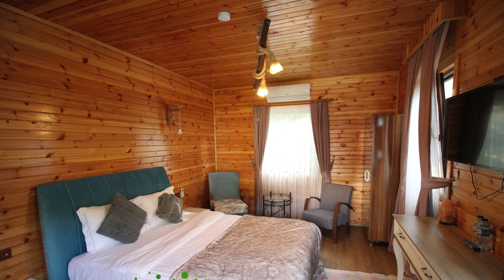 Abant Bahçeli Köşk Rezervasyon